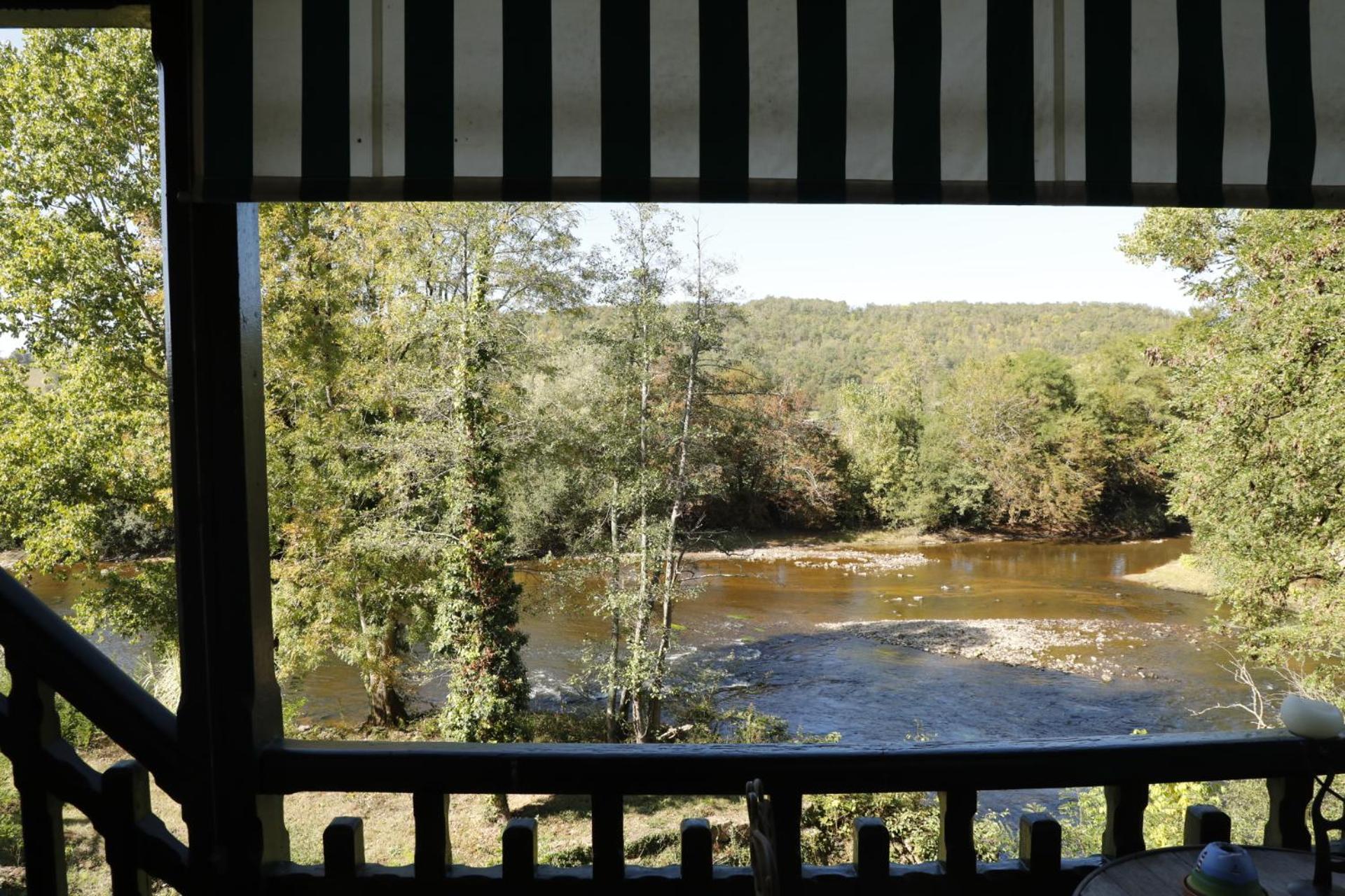 French Correze Moulin Bleu Otel Saint-Pantaléon-de-Larche Dış mekan fotoğraf