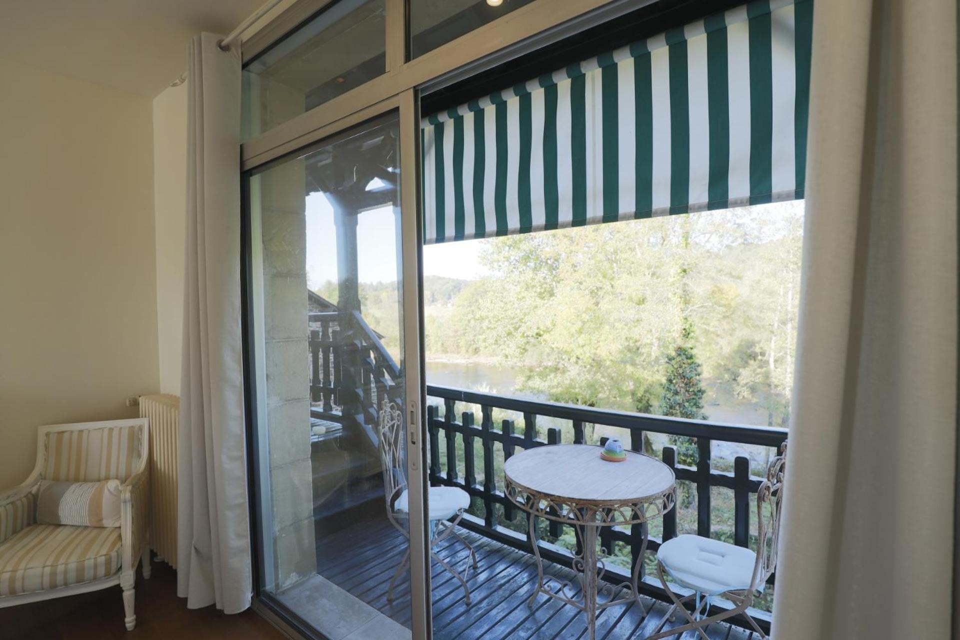 French Correze Moulin Bleu Otel Saint-Pantaléon-de-Larche Dış mekan fotoğraf