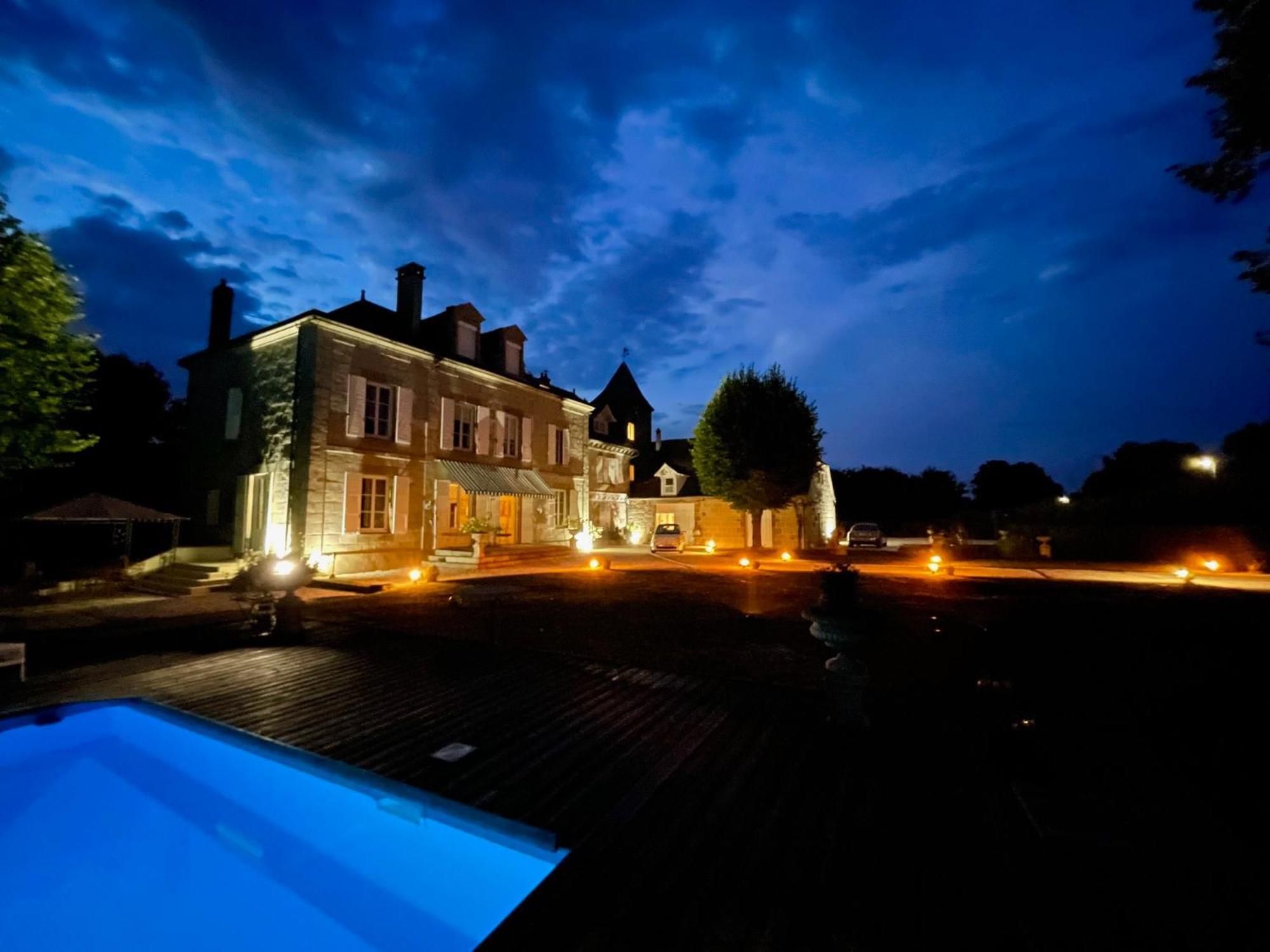 French Correze Moulin Bleu Otel Saint-Pantaléon-de-Larche Dış mekan fotoğraf